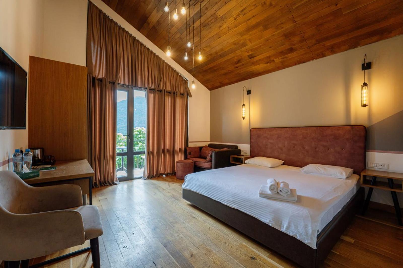 Hover Boutique Hotel Діліжан Екстер'єр фото